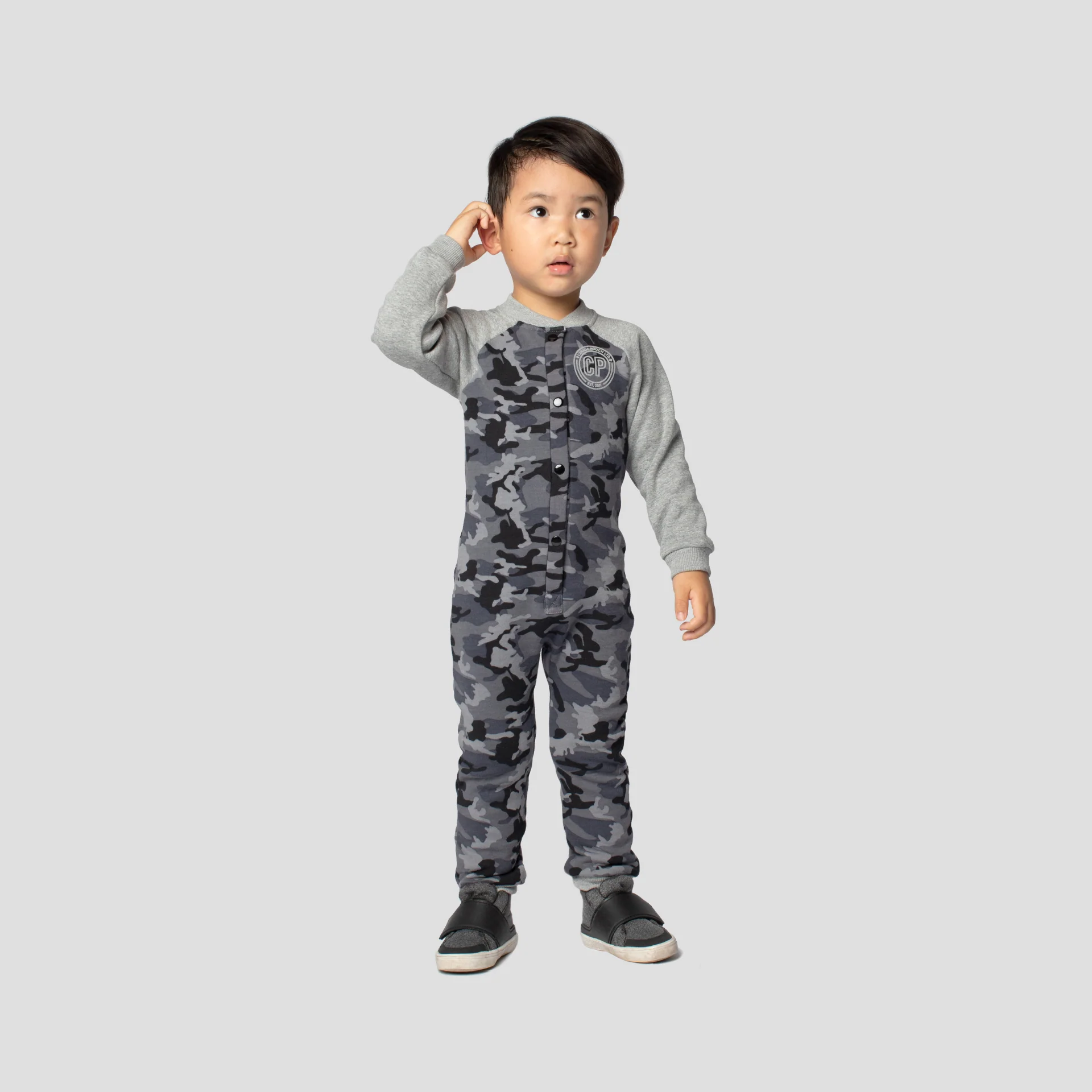Frosty Fleece Kids Sweatsuit - Image 3